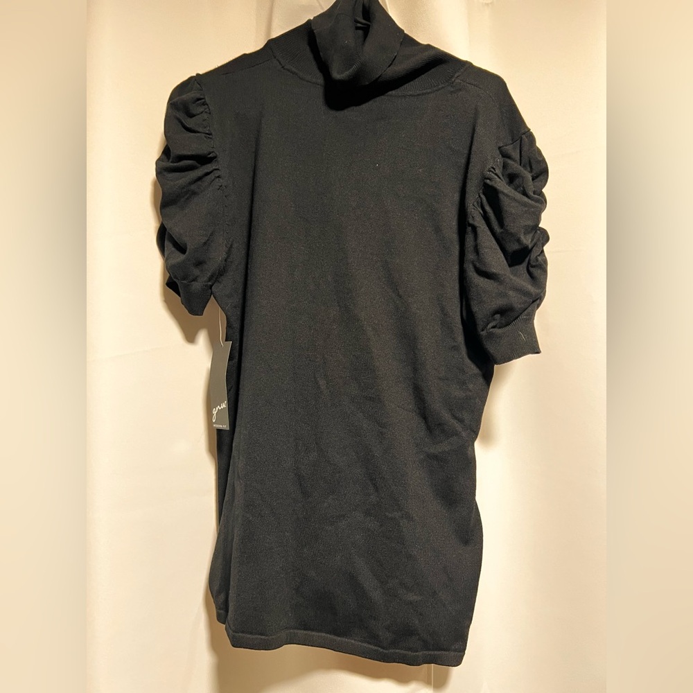 Chic Black Puff Sleeve Top